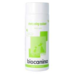 Shampooing apaisant à l'aloe vera pour chiens et chats Biocanina - 200 ml